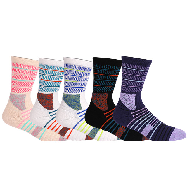 Tendencia de moda de calcetines deportivos.