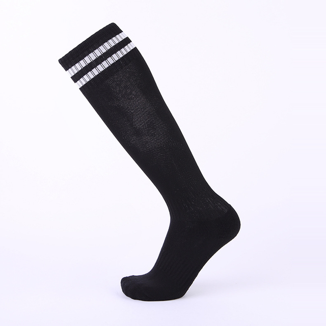 Calcetines de f&uacute;tbol para j&oacute;venes: comodidad y rendimiento